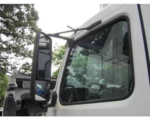 VOLVO VNL MIRROR ASSEMBLY CABDOOR