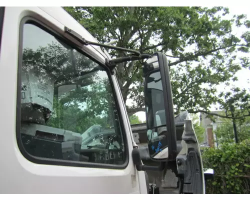 VOLVO VNL MIRROR ASSEMBLY CABDOOR