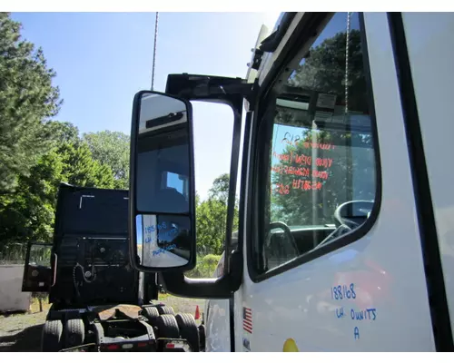 VOLVO VNL MIRROR ASSEMBLY CABDOOR