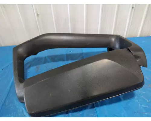 VOLVO VNL MIRROR ASSEMBLY CABDOOR