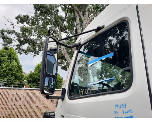 VOLVO VNL MIRROR ASSEMBLY CABDOOR
