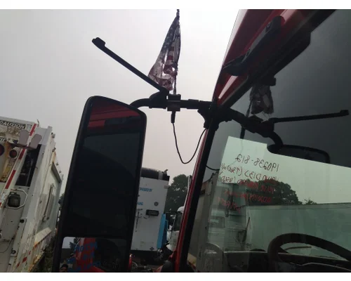 VOLVO VNL MIRROR ASSEMBLY CABDOOR