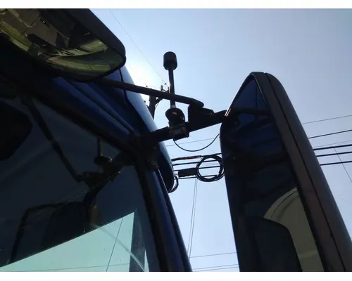 VOLVO VNL MIRROR ASSEMBLY CABDOOR
