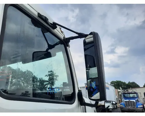VOLVO VNL MIRROR ASSEMBLY CABDOOR