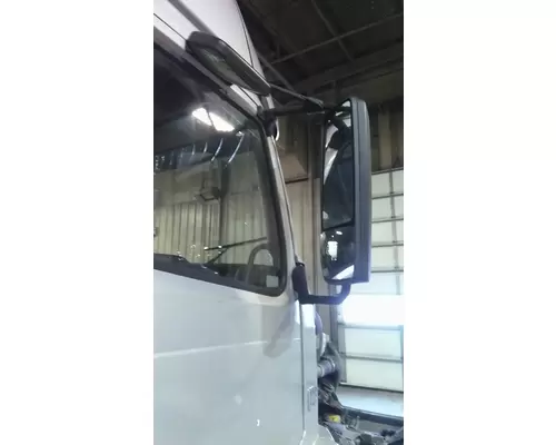 VOLVO VNL MIRROR ASSEMBLY CABDOOR