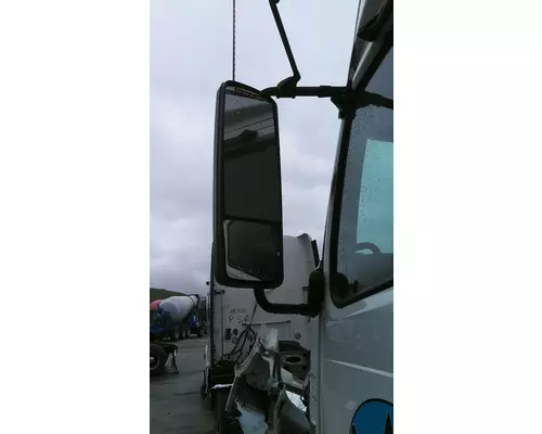 VOLVO VNL MIRROR ASSEMBLY CABDOOR