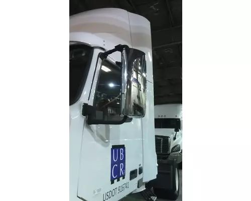 VOLVO VNL MIRROR ASSEMBLY CABDOOR