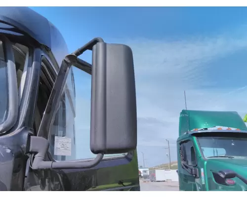 VOLVO VNL MIRROR ASSEMBLY CABDOOR