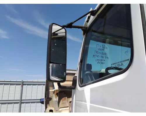 VOLVO VNL MIRROR ASSEMBLY CABDOOR