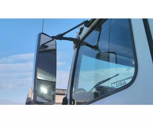 VOLVO VNL MIRROR ASSEMBLY CABDOOR