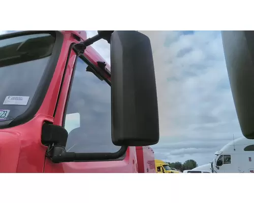 VOLVO VNL MIRROR ASSEMBLY CABDOOR