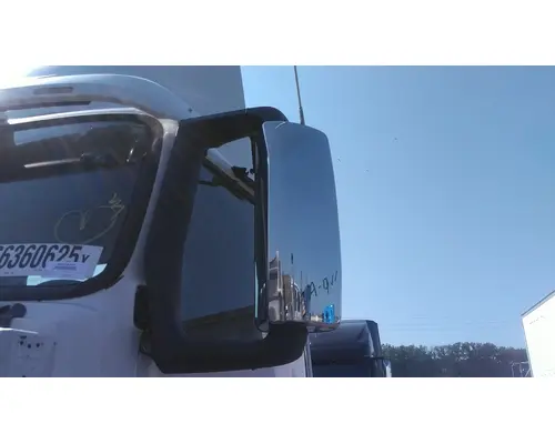 VOLVO VNL MIRROR ASSEMBLY CABDOOR