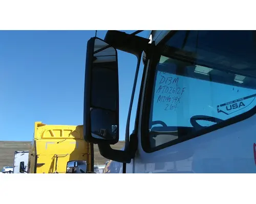 VOLVO VNL MIRROR ASSEMBLY CABDOOR