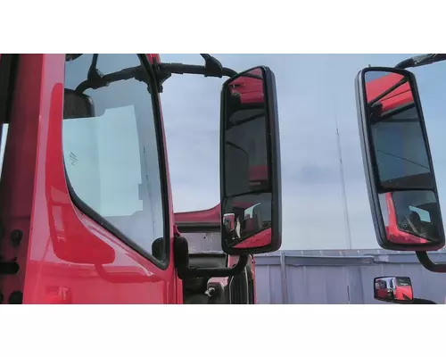 VOLVO VNL MIRROR ASSEMBLY CABDOOR