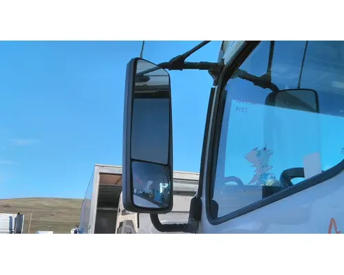 VOLVO VNL MIRROR ASSEMBLY CABDOOR