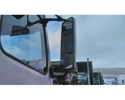 VOLVO VNL MIRROR ASSEMBLY CABDOOR