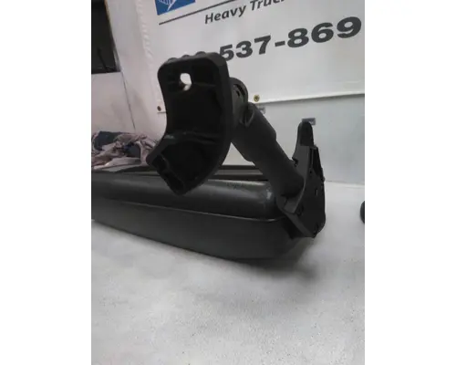 VOLVO VNL MIRROR ASSEMBLY CABDOOR