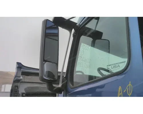 VOLVO VNL MIRROR ASSEMBLY CABDOOR