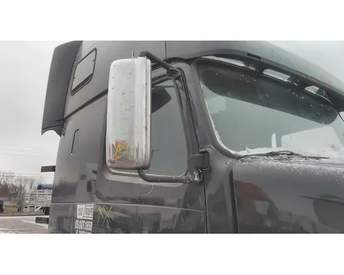 VOLVO VNL MIRROR ASSEMBLY CABDOOR