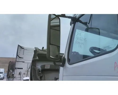VOLVO VNL MIRROR ASSEMBLY CABDOOR