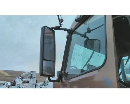 VOLVO VNL MIRROR ASSEMBLY CABDOOR