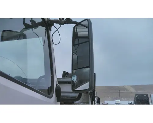 VOLVO VNL MIRROR ASSEMBLY CABDOOR