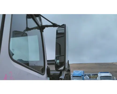 VOLVO VNL MIRROR ASSEMBLY CABDOOR