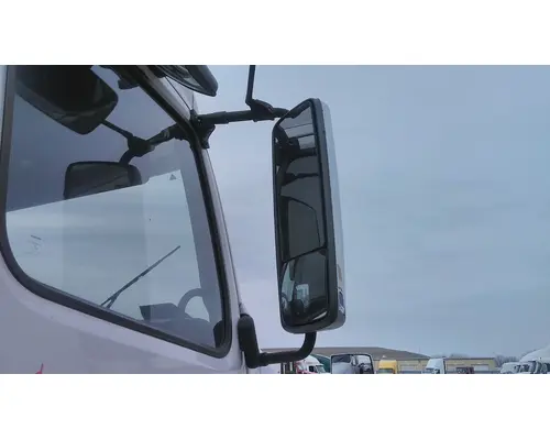 VOLVO VNL MIRROR ASSEMBLY CABDOOR