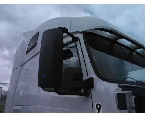 VOLVO VNL MIRROR ASSEMBLY CABDOOR