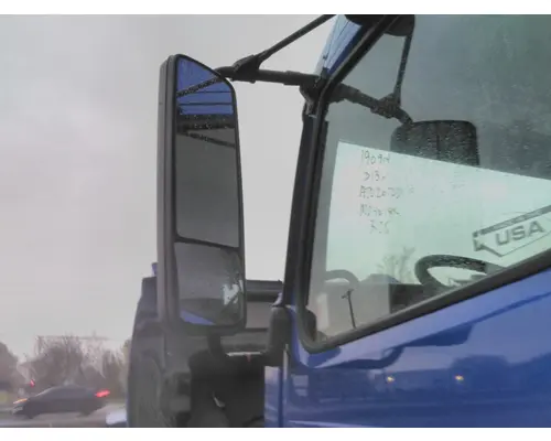 VOLVO VNL MIRROR ASSEMBLY CABDOOR