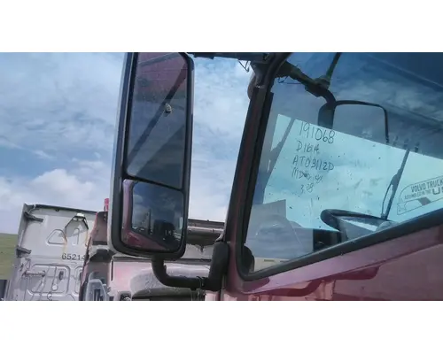 VOLVO VNL MIRROR ASSEMBLY CABDOOR