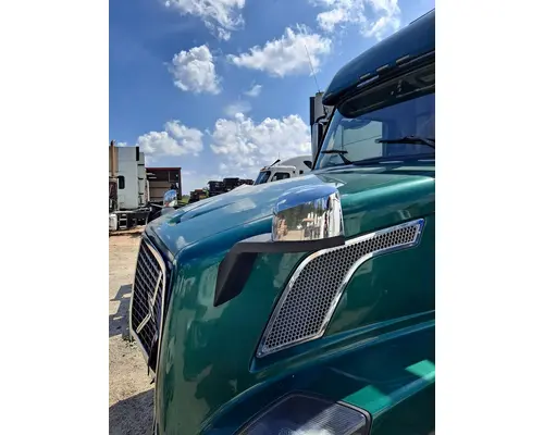 VOLVO VNL MIRROR ASSEMBLY FENDERHOOD