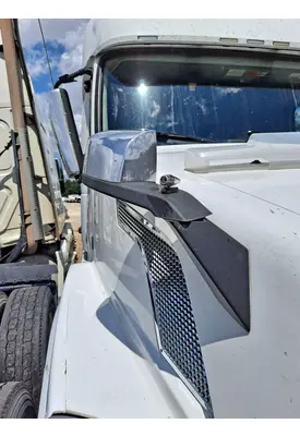 VOLVO VNL MIRROR ASSEMBLY FENDER/HOOD