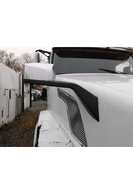 VOLVO VNL MIRROR ASSEMBLY FENDER/HOOD
