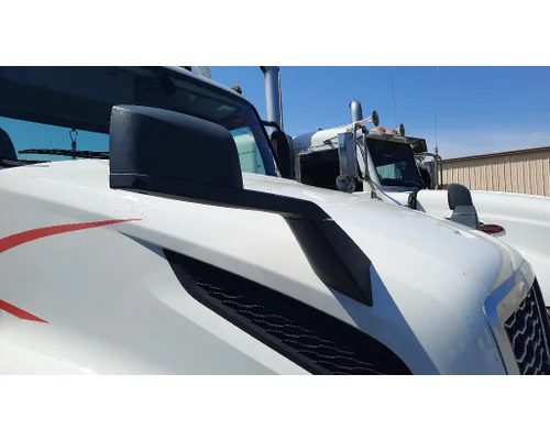 VOLVO VNL MIRROR ASSEMBLY FENDER/HOOD
