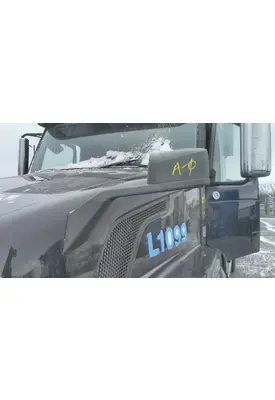VOLVO VNL MIRROR ASSEMBLY FENDER/HOOD