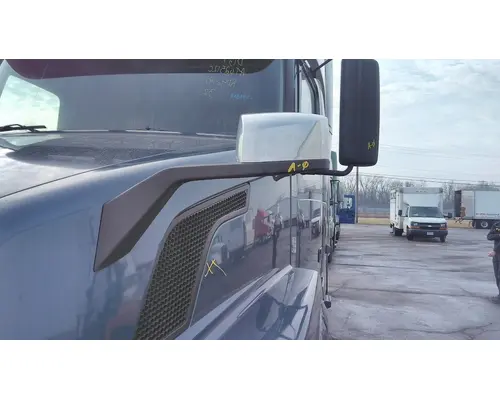 VOLVO VNL MIRROR ASSEMBLY FENDERHOOD