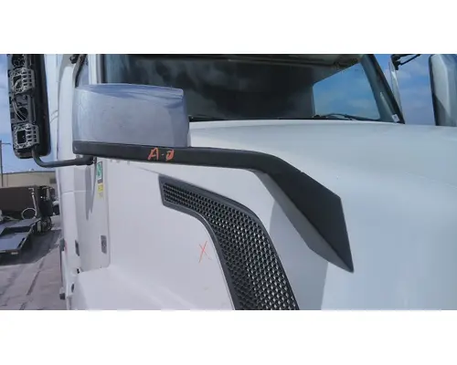 VOLVO VNL MIRROR ASSEMBLY FENDERHOOD