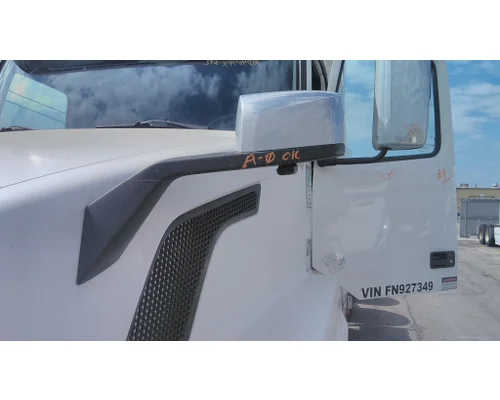 VOLVO VNL MIRROR ASSEMBLY FENDERHOOD