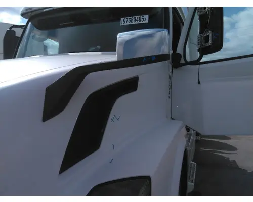 VOLVO VNL MIRROR ASSEMBLY FENDERHOOD