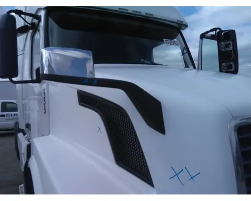 VOLVO VNL MIRROR ASSEMBLY FENDERHOOD