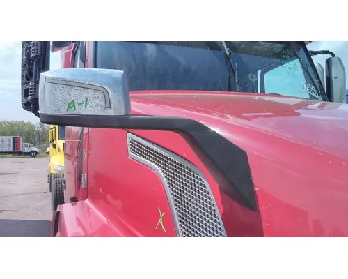 VOLVO VNL MIRROR ASSEMBLY FENDERHOOD