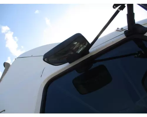VOLVO VNL MIRROR LOOK DOWN