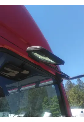 VOLVO VNL MIRROR LOOK DOWN