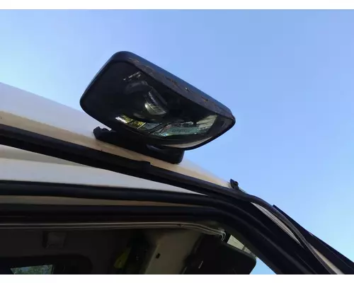VOLVO VNL MIRROR LOOK DOWN