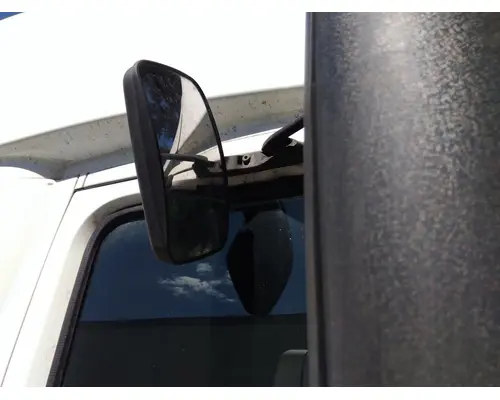 VOLVO VNL MIRROR LOOK DOWN