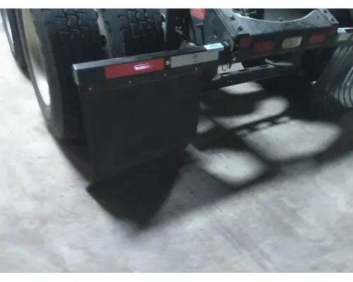 VOLVO VNL MUD FLAP HANGER