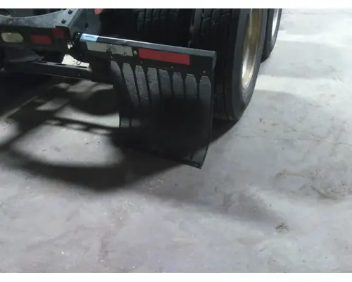 VOLVO VNL MUD FLAP HANGER