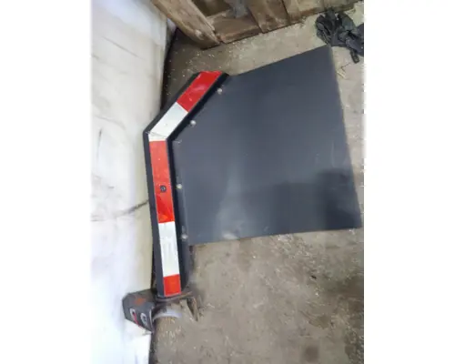 VOLVO VNL MUD FLAP HANGER