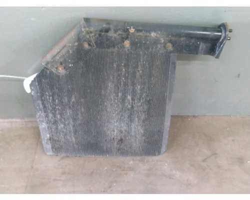 VOLVO VNL MUD FLAP HANGER